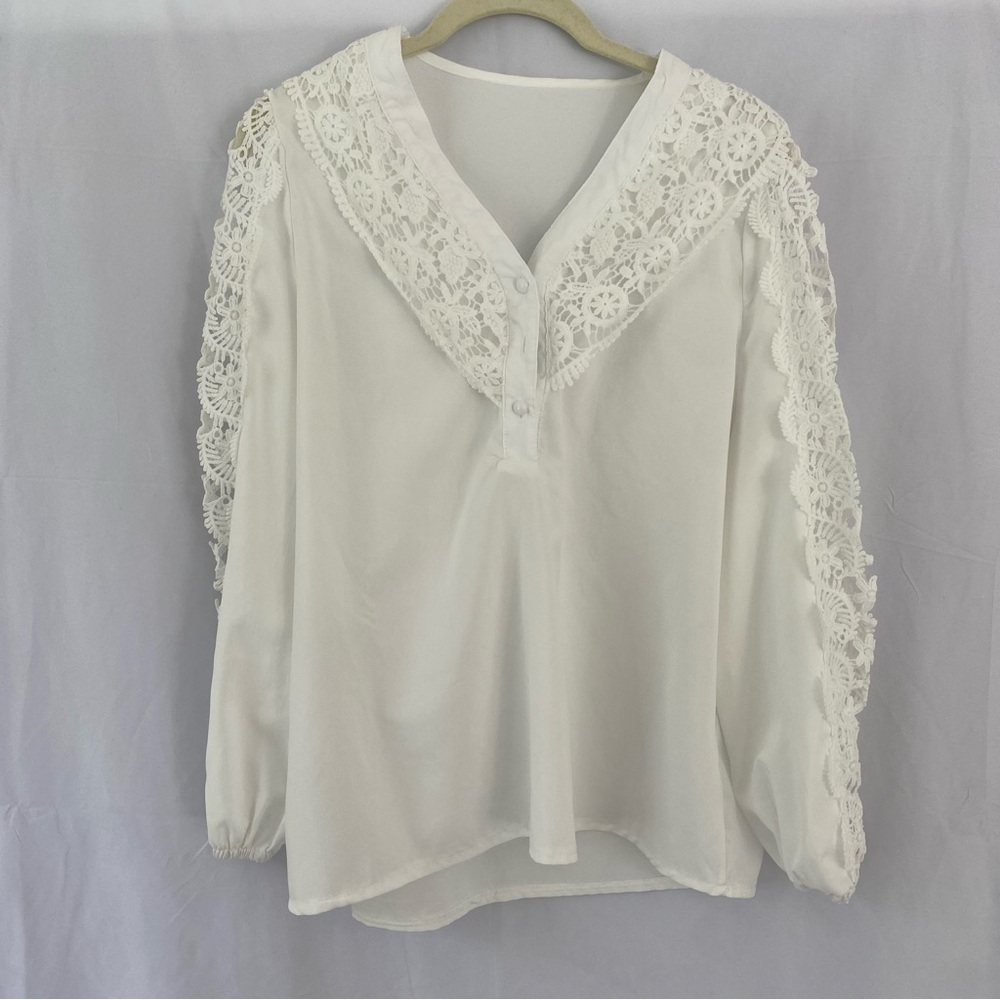 White Lace Trim Long Sleeve Blouse | Item 0046